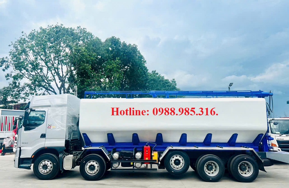 XE CHỞ THỨC ĂN CHĂN NUÔI 5 CHÂN (XE BỒN CHỞ CÁM) - 32 KHỐI